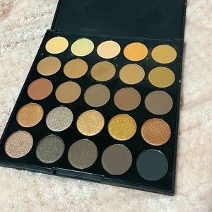 Nude/Brown/Gold Morphe Makeup Palette